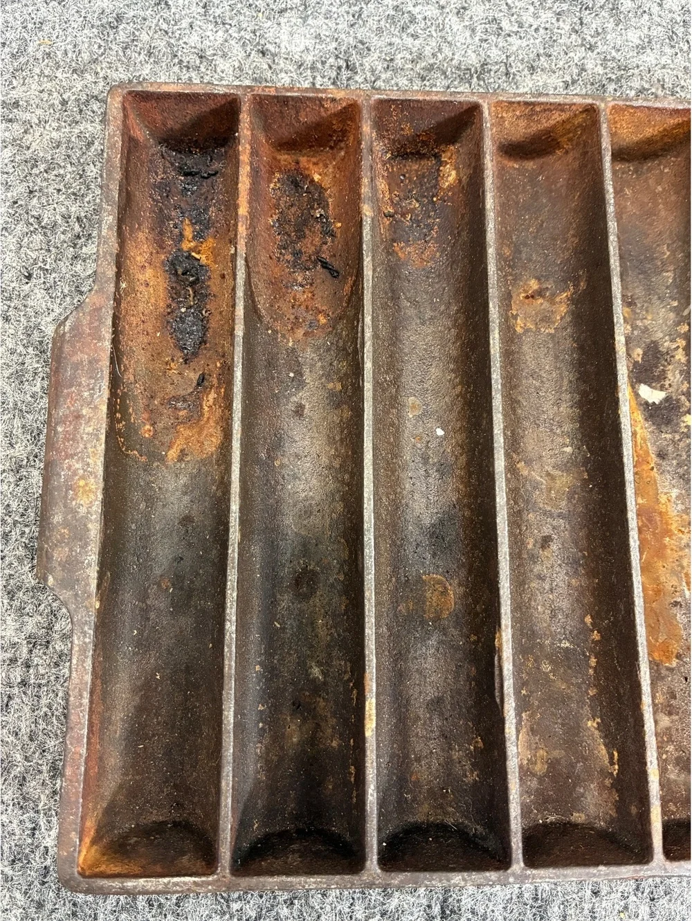 Vintage Cast Iron Griswold 22 Erie Corn Bread Stick Pan